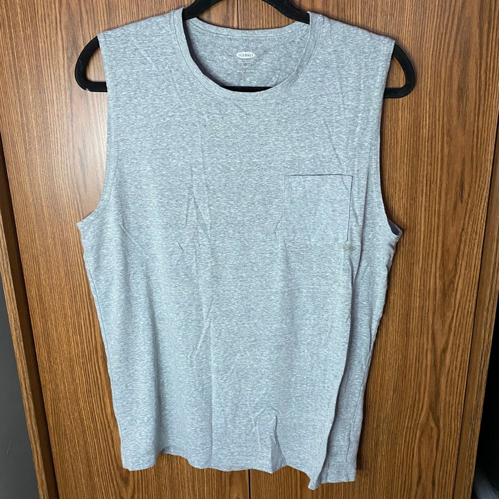 Old Navy Muscle Tank Top Mens Small Gray Heathered Pocket Sleeveless‎ Tee